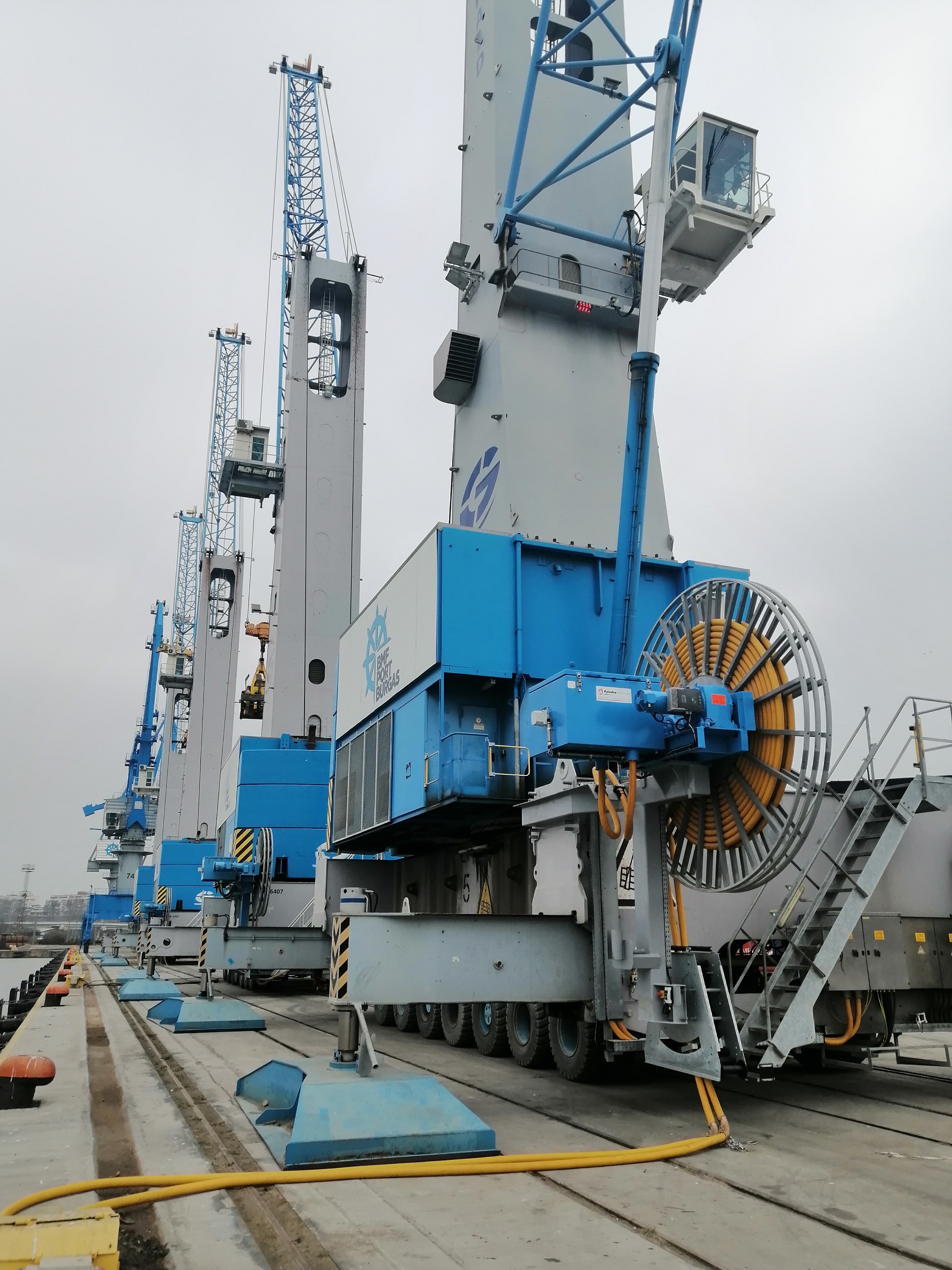 Konecranes electrifies 4 mobile harbor cranes with cable reel retrofits at  key Bulgarian port